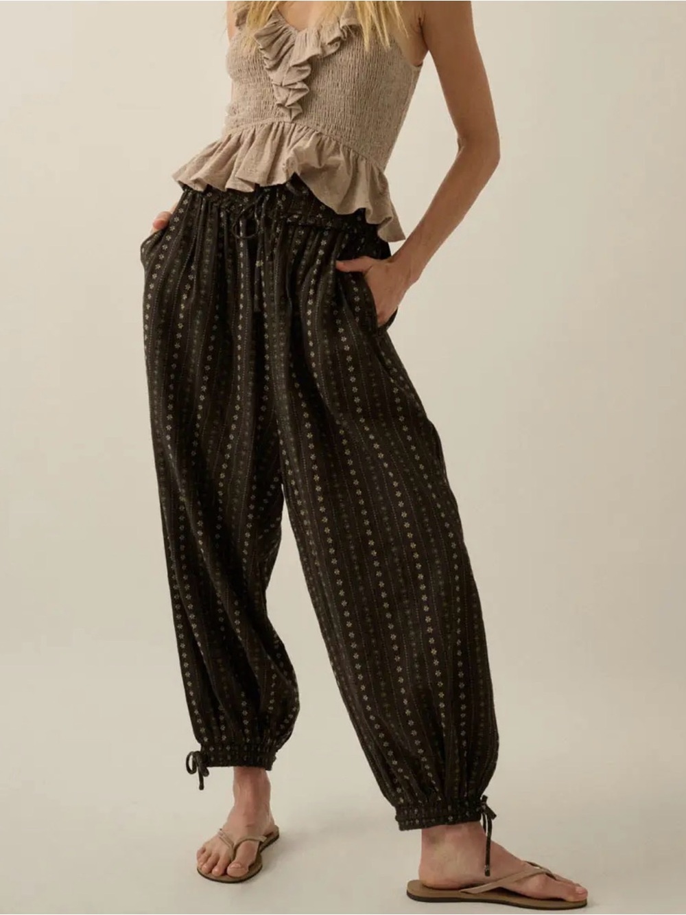 Geometric-Print Drawstring Wide-Leg Balloon Pants NWT